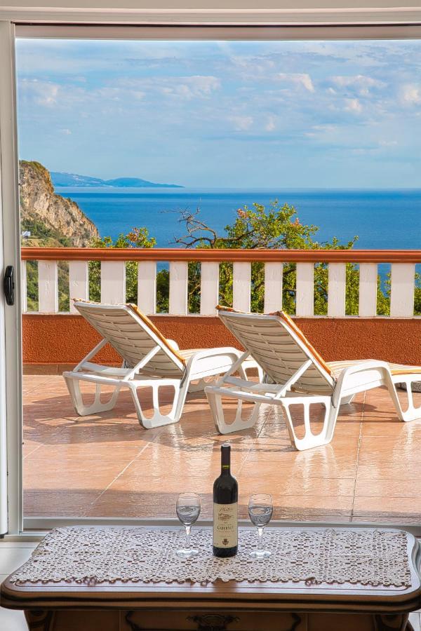 Metaxi Suits Guest house Budva